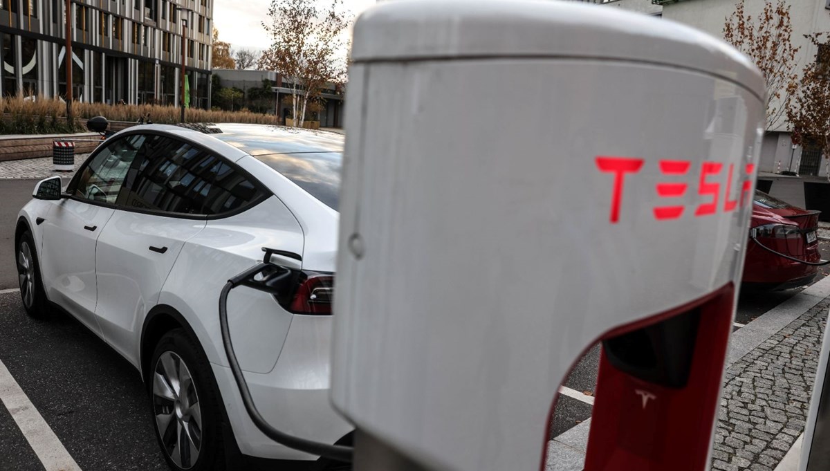 Tesla, Türkiye'nin 10 ilinde hızlı şarj merkezi kuracak